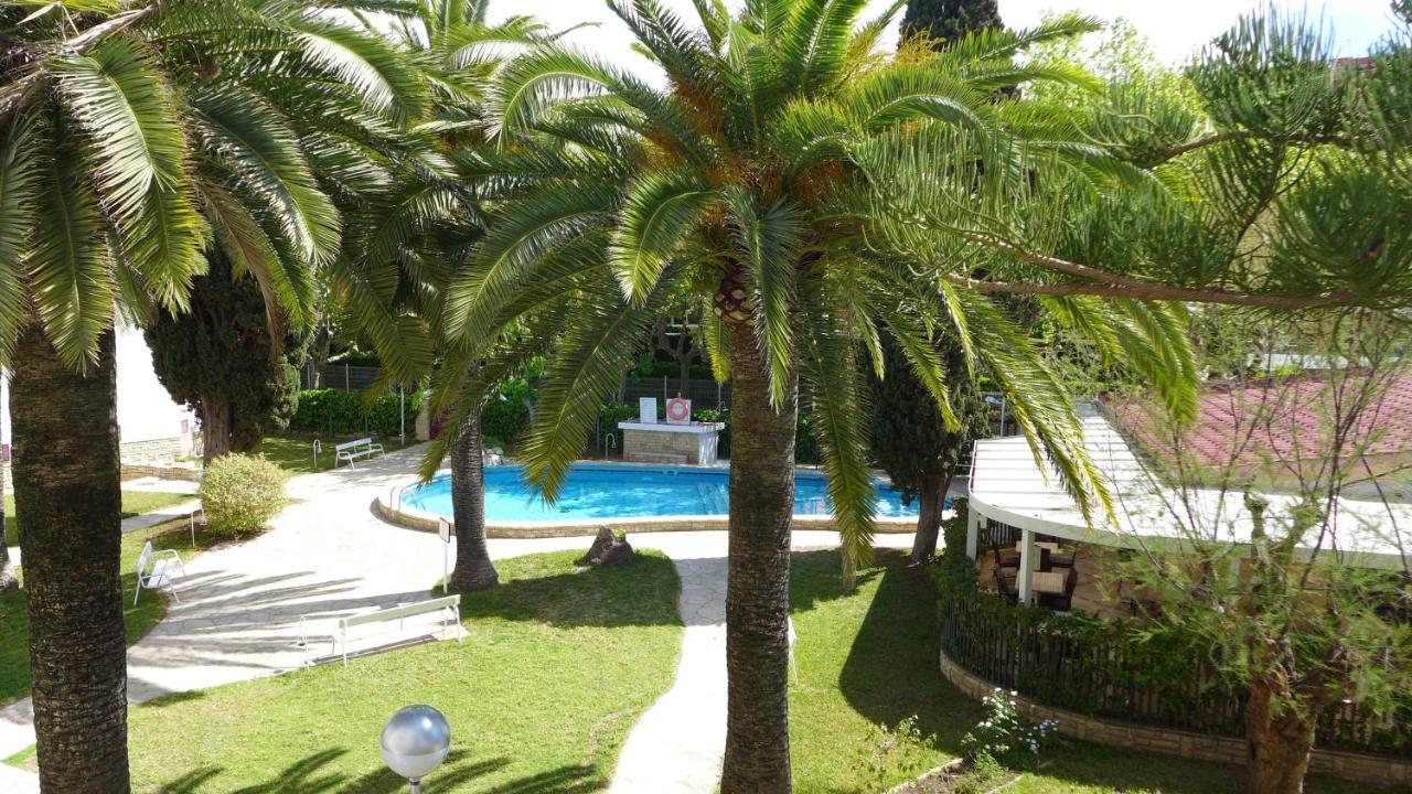 Apartamentos Corcega Palmyra Салоу Екстер'єр фото