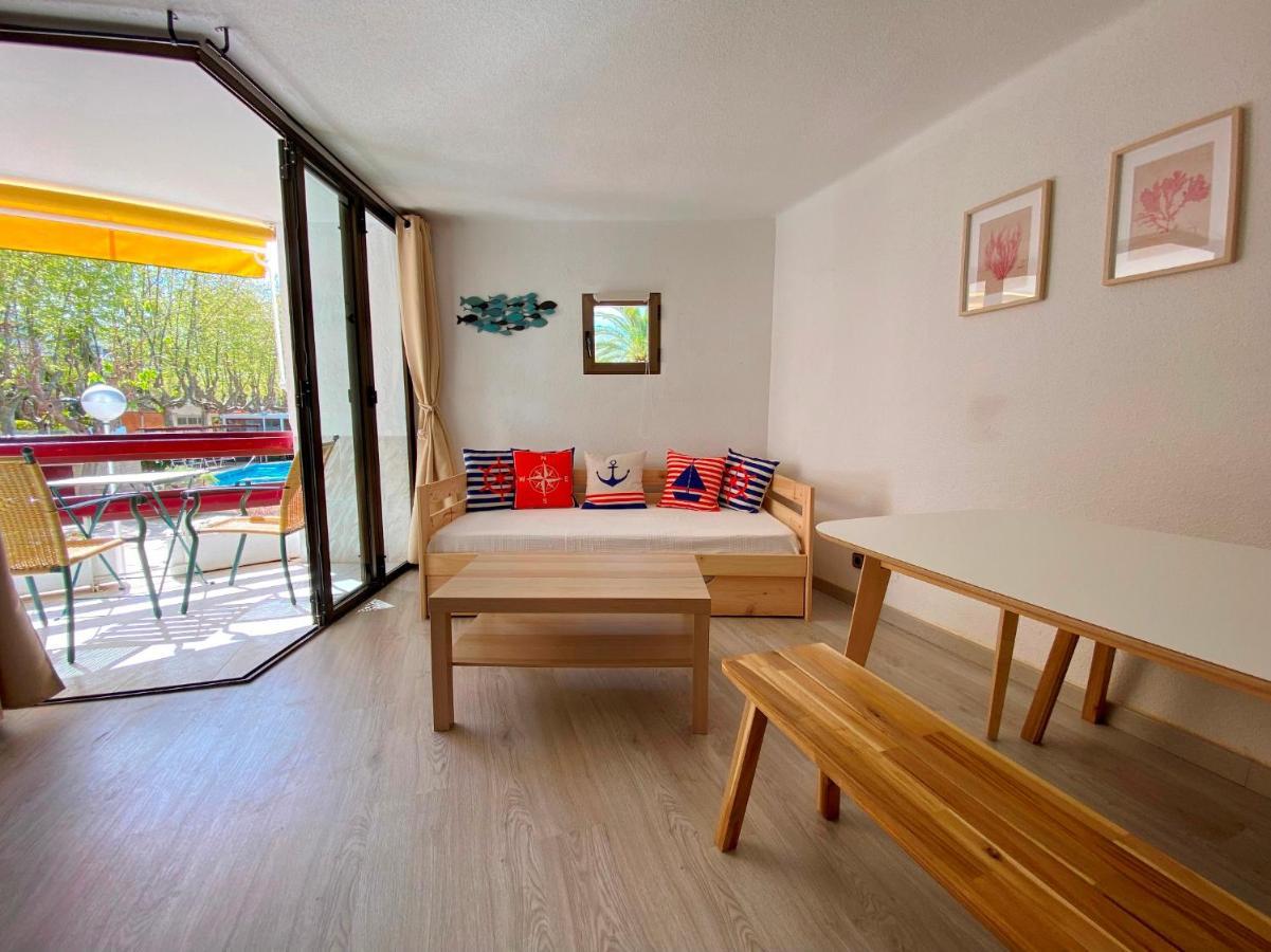 Apartamentos Corcega Palmyra Салоу Екстер'єр фото