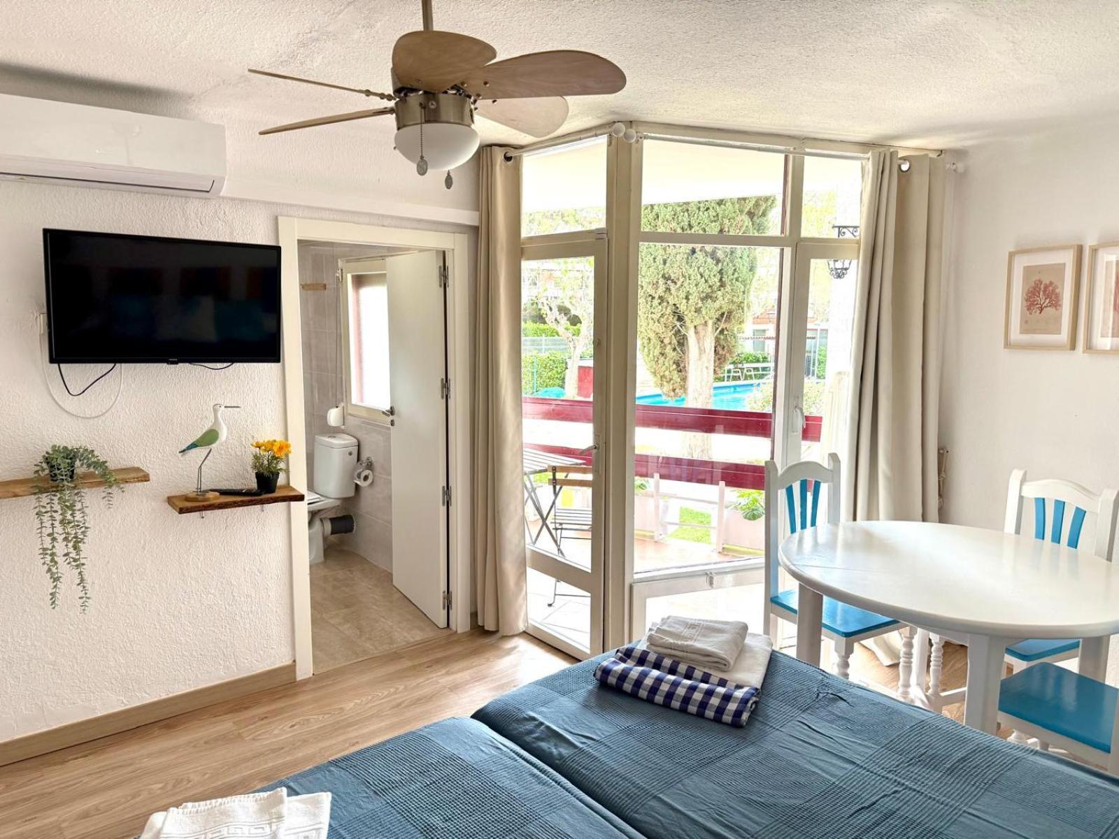 Apartamentos Corcega Palmyra Салоу Екстер'єр фото
